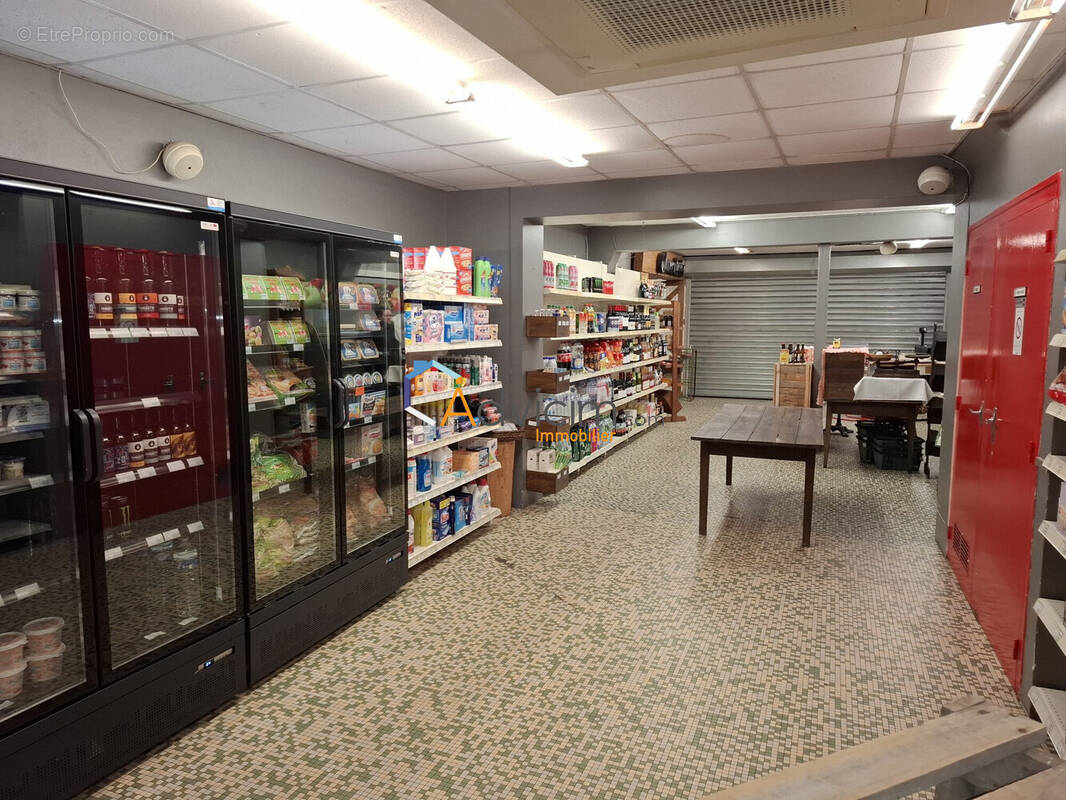 Autre à SAINT-AMAND-MONTROND