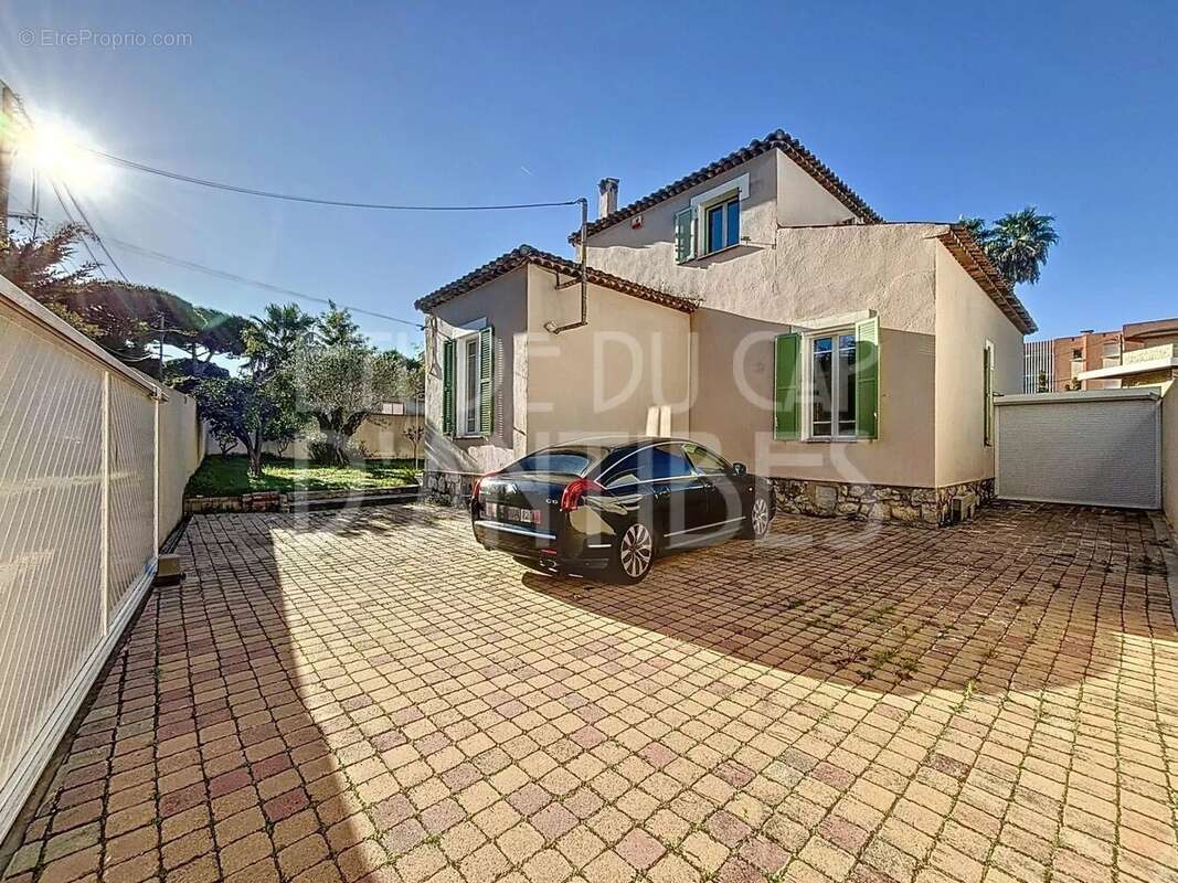Maison à ANTIBES