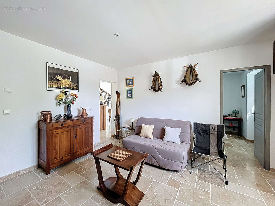 Appartement à LA CONDAMINE-CHATELARD