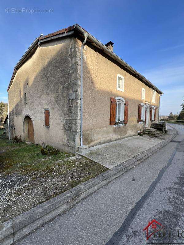 Maison à SERECOURT