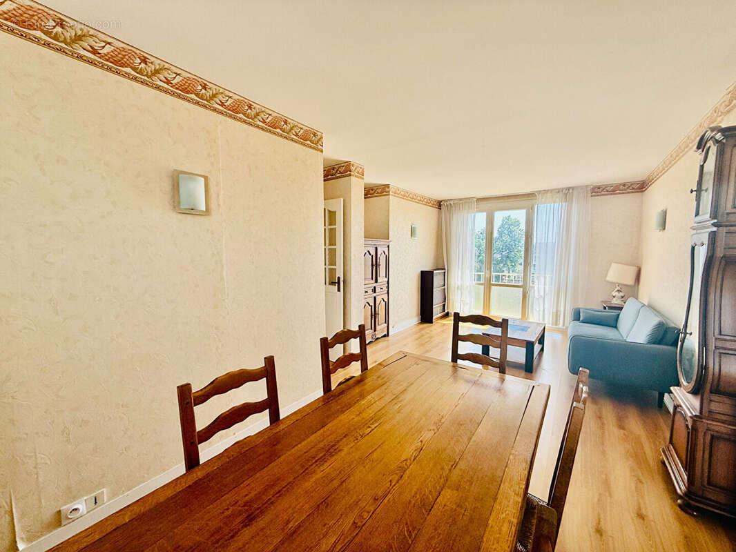 Appartement à FONTAINEBLEAU