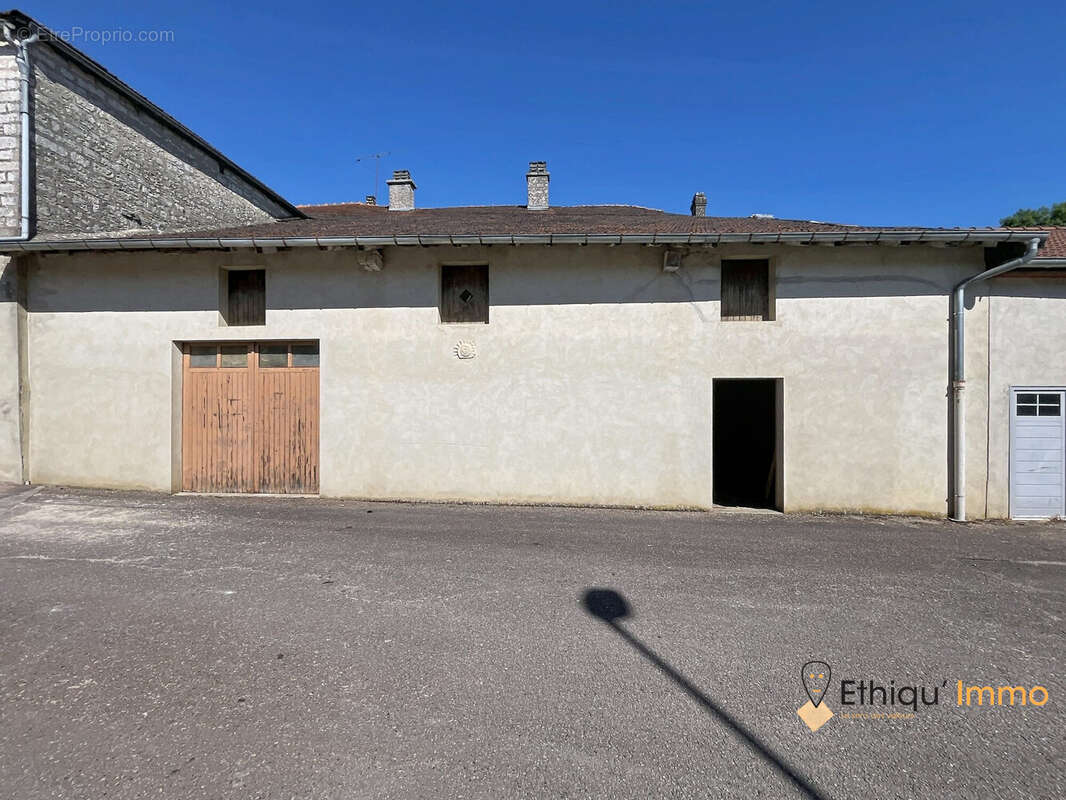 Maison 83 m² à Rouvres-Les-Vignes  - photo 3