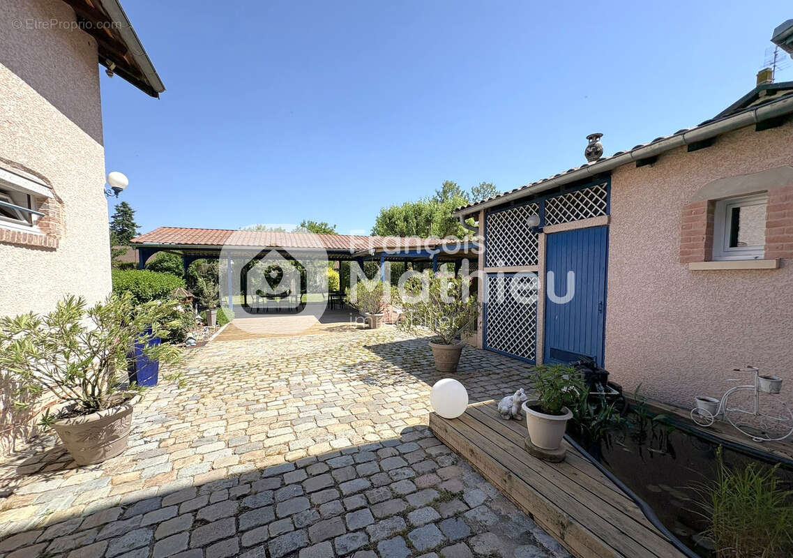 BOULIGNEUX - Propriété de caractère sur 2 211 m2 de terrain - photo 25