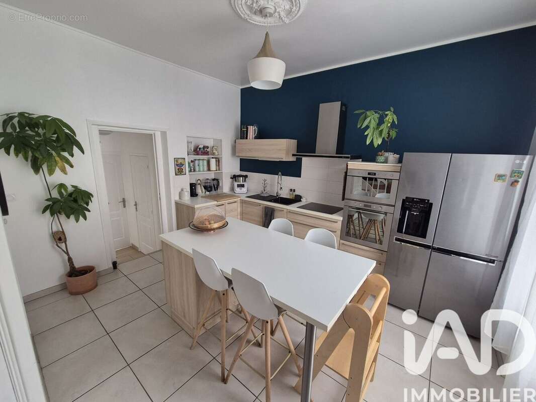 Maison 114 m² à Thouars  - photo 4