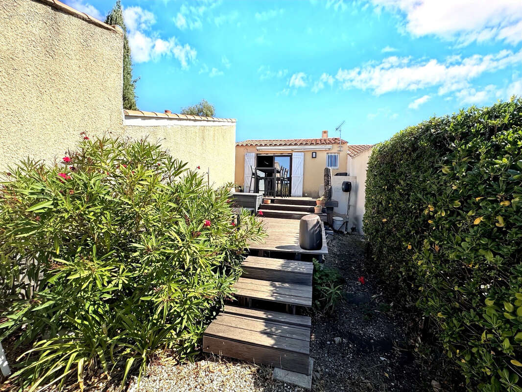 Appartement à LA LONDE-LES-MAURES