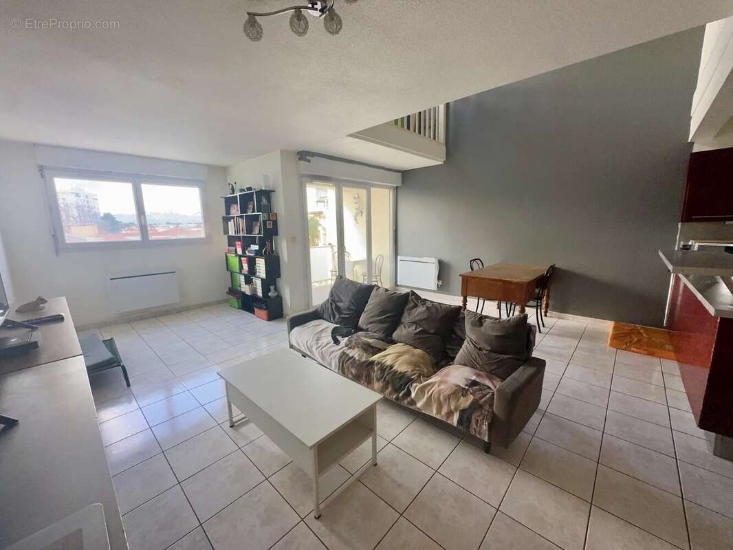 Duplex F4, dernier étage, 3 terrasses, garage, parking - photo 2