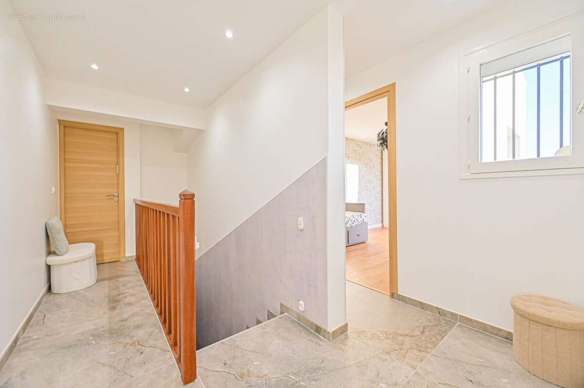 Maison à BONNEUIL-SUR-MARNE