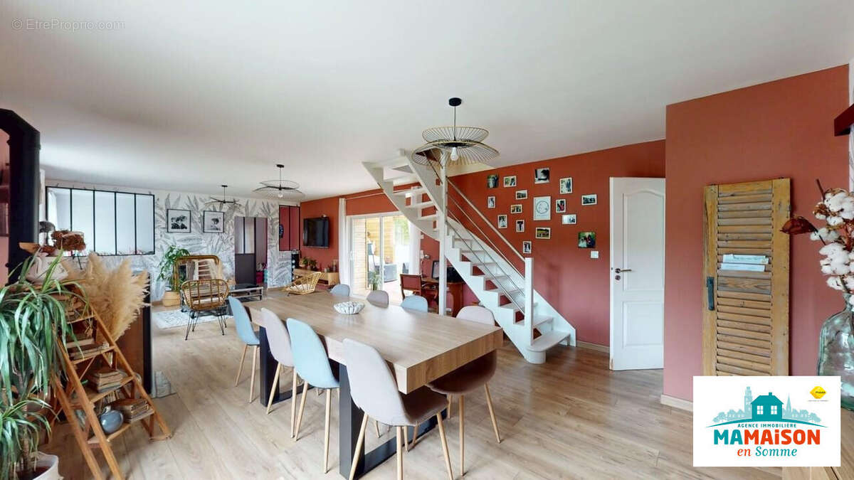 Maison à FIEFFES-MONTRELET