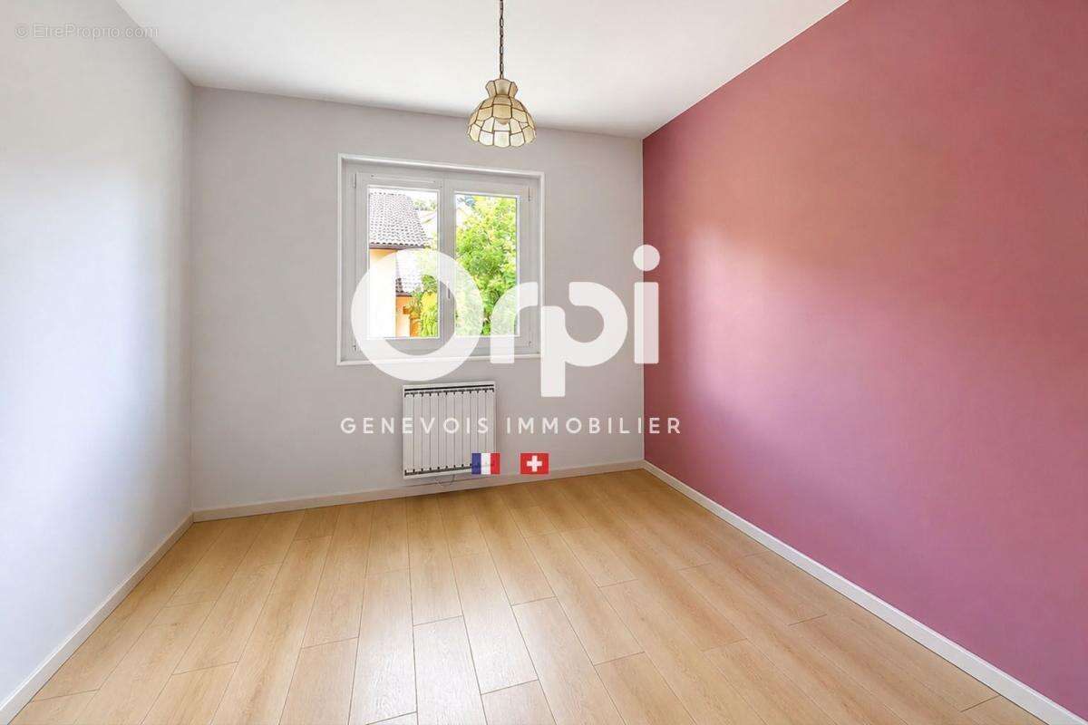 Maison à CRANVES-SALES