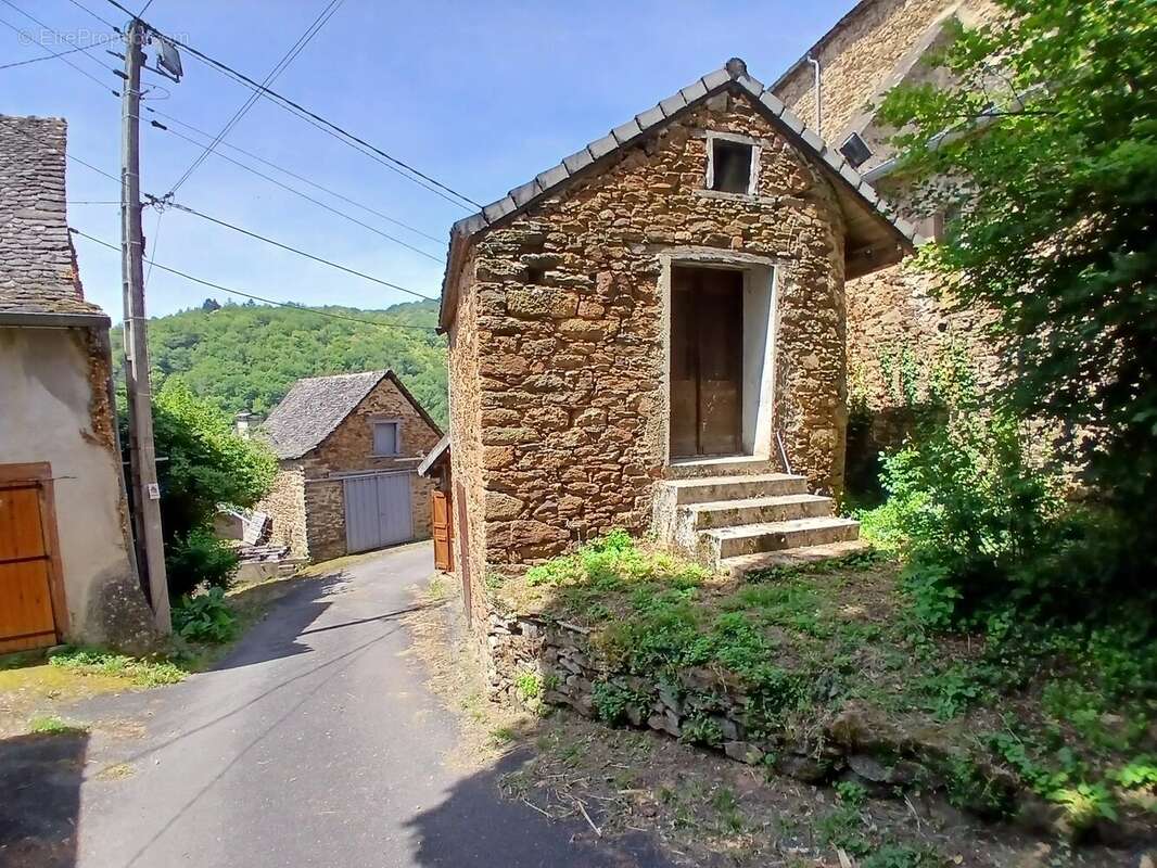 Maison de village à fort potentiel - photo 10