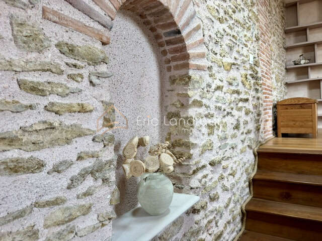 Maison en pierres proche commerces - photo 6