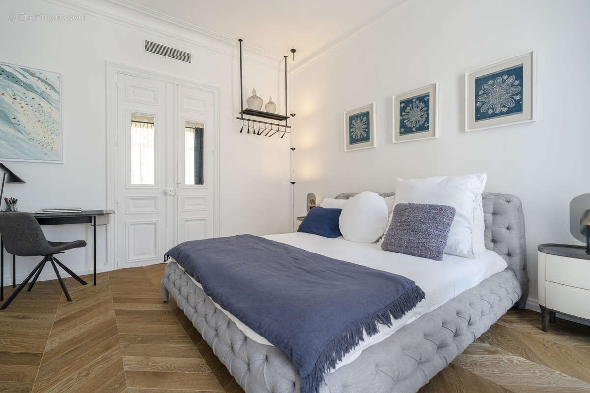 Appartement à HYERES