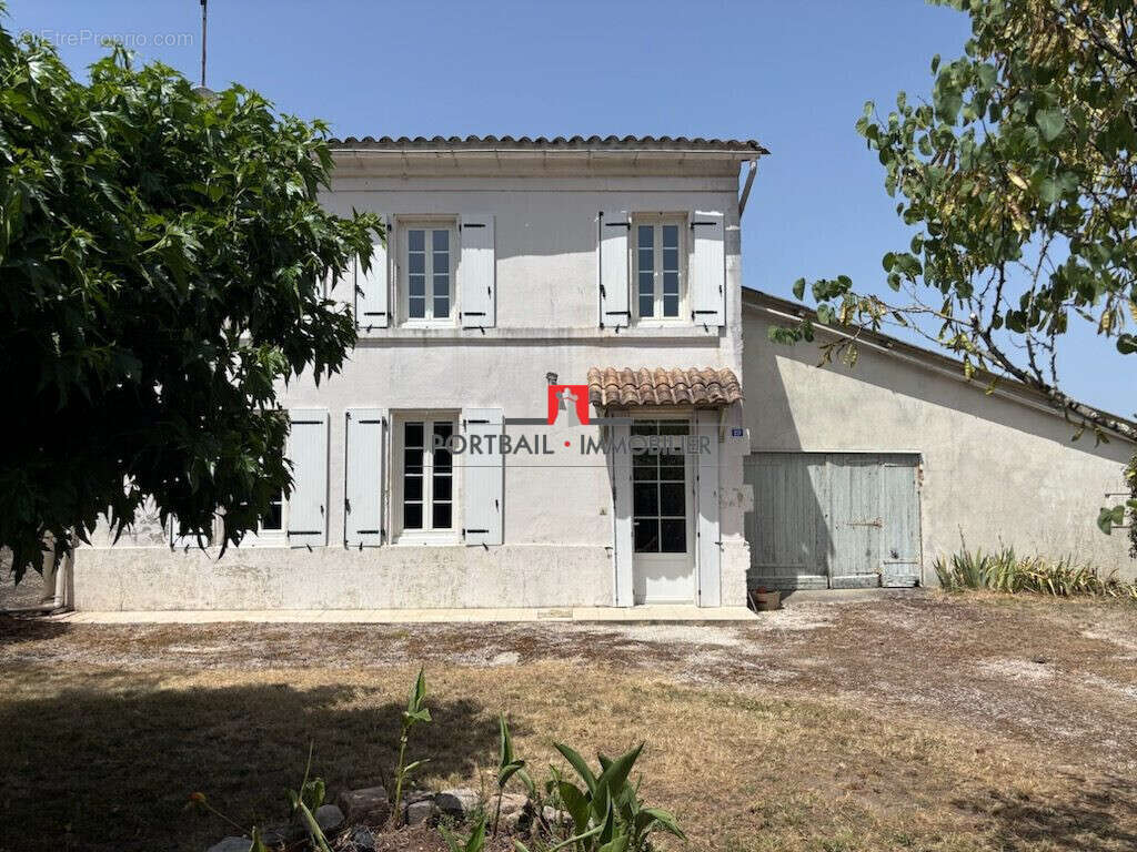 Maison à CAVIGNAC