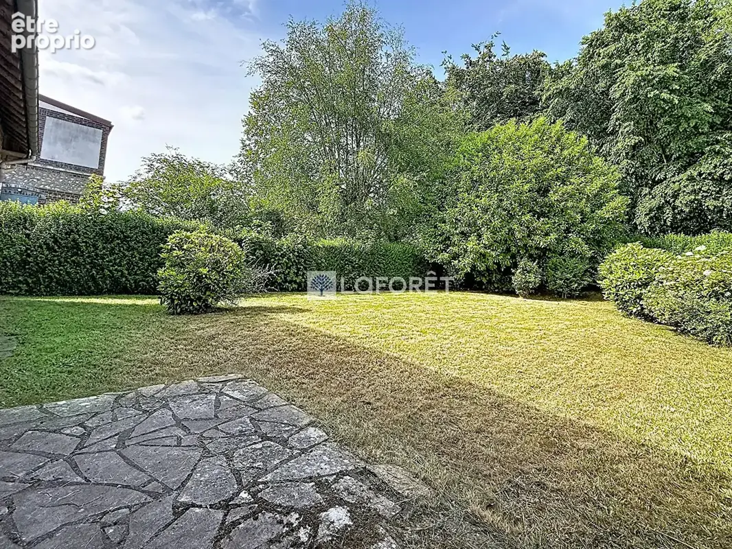 Maison coup de coeur en briques et silex ? Vivable de plain-pied - photo 2