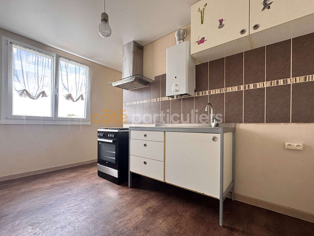 Sous offre -- saint herblain -- t4 -- 78m²-- double piece de vie --  2 ou 3 chambres --place de parking --cave -- balcon - photo 5