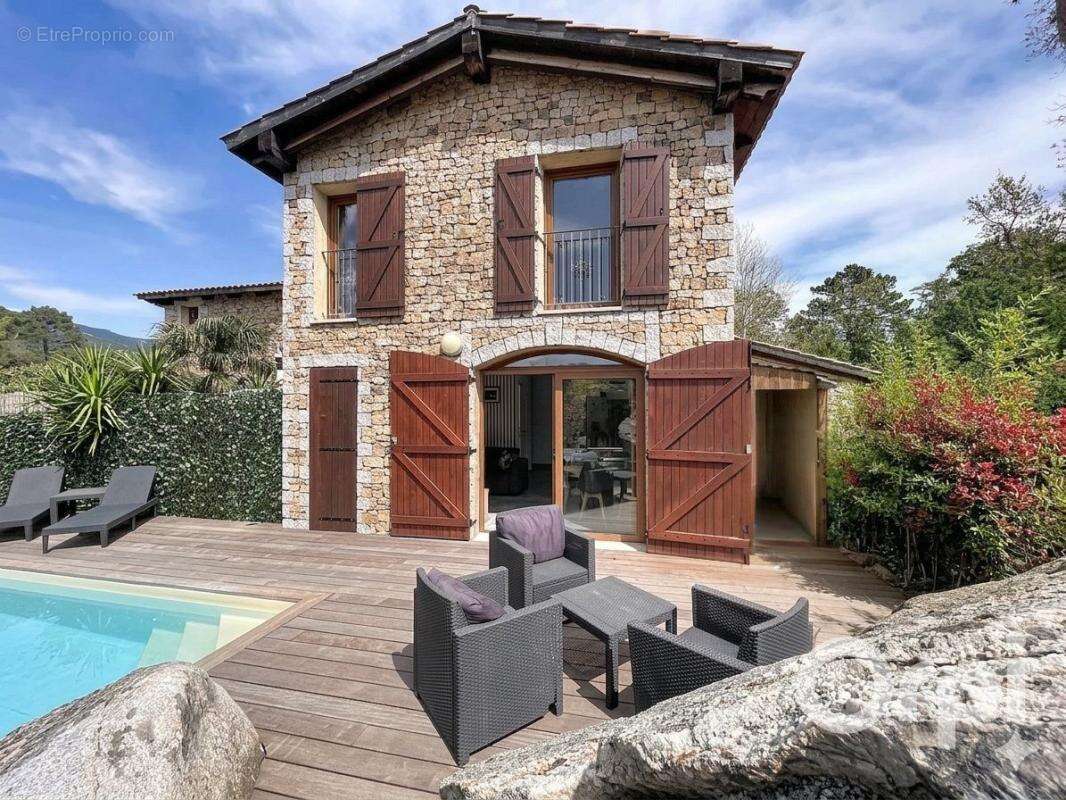 Maison à PORTO-VECCHIO