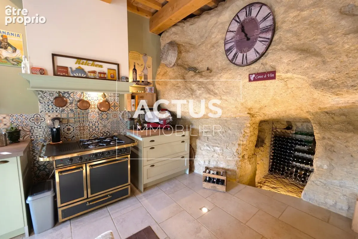 Maison 5 pièces 186 m² à vendre à Salon-De-Provence (13300) - photo 4
