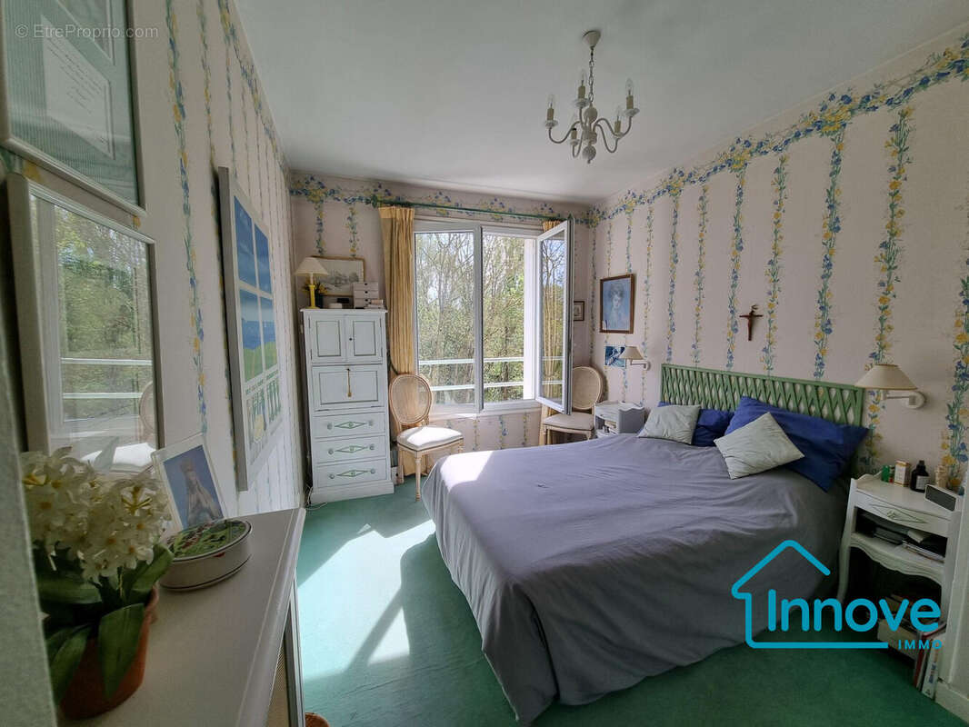 Appartement à VERSAILLES