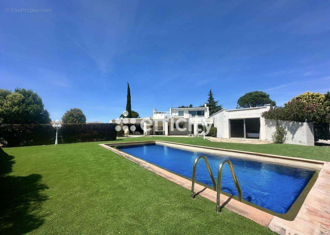 Maison à BEDARRIDES