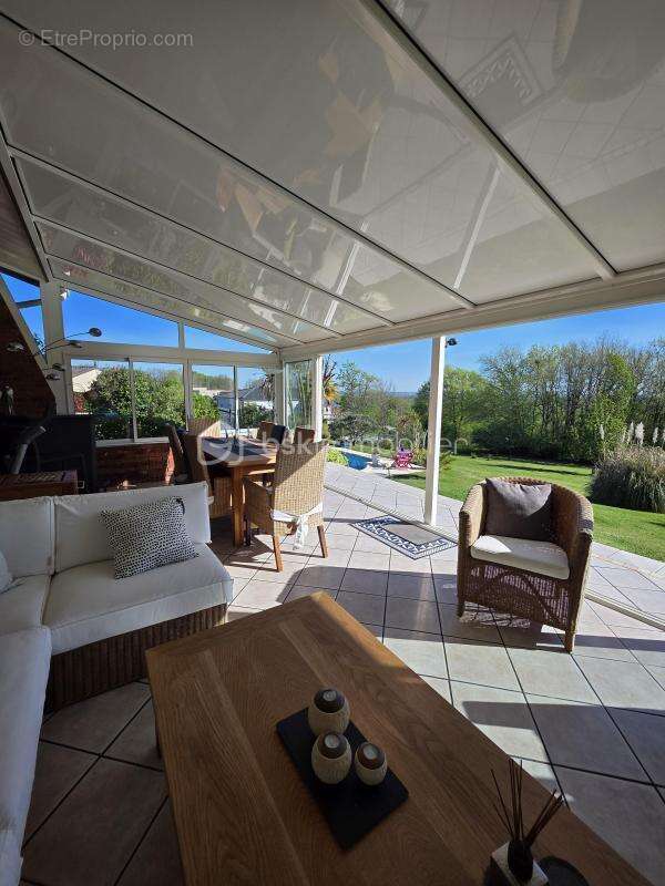 Maison aubiac 152 m² - garage- piscine-veranda- jardin 4800 m² - photo 15