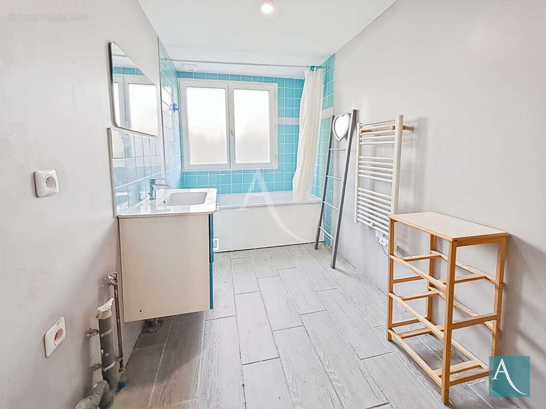 Maison à CHEPTAINVILLE