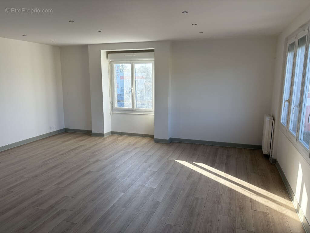 Appartement à LUBERSAC