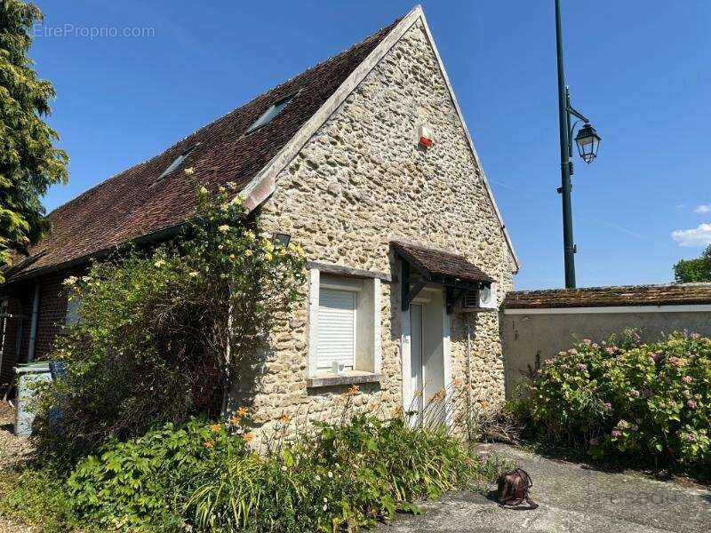 Maison 315 m² à Abbecourt  - photo 9