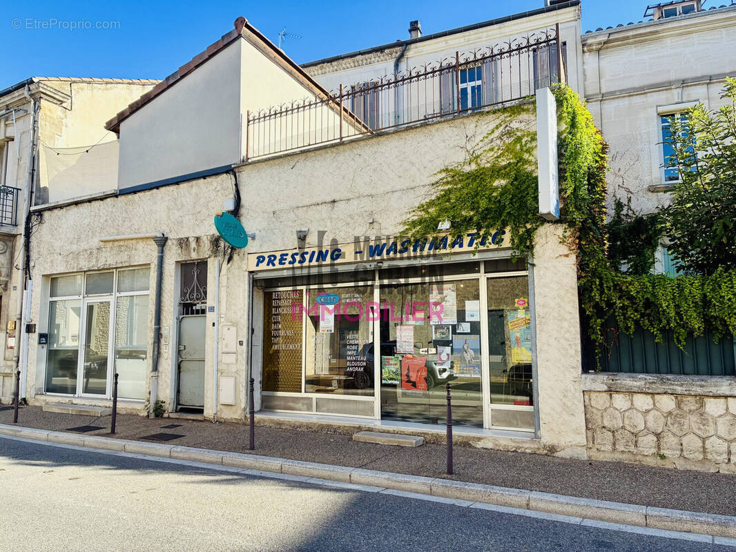 Commerce à CHATEAURENARD