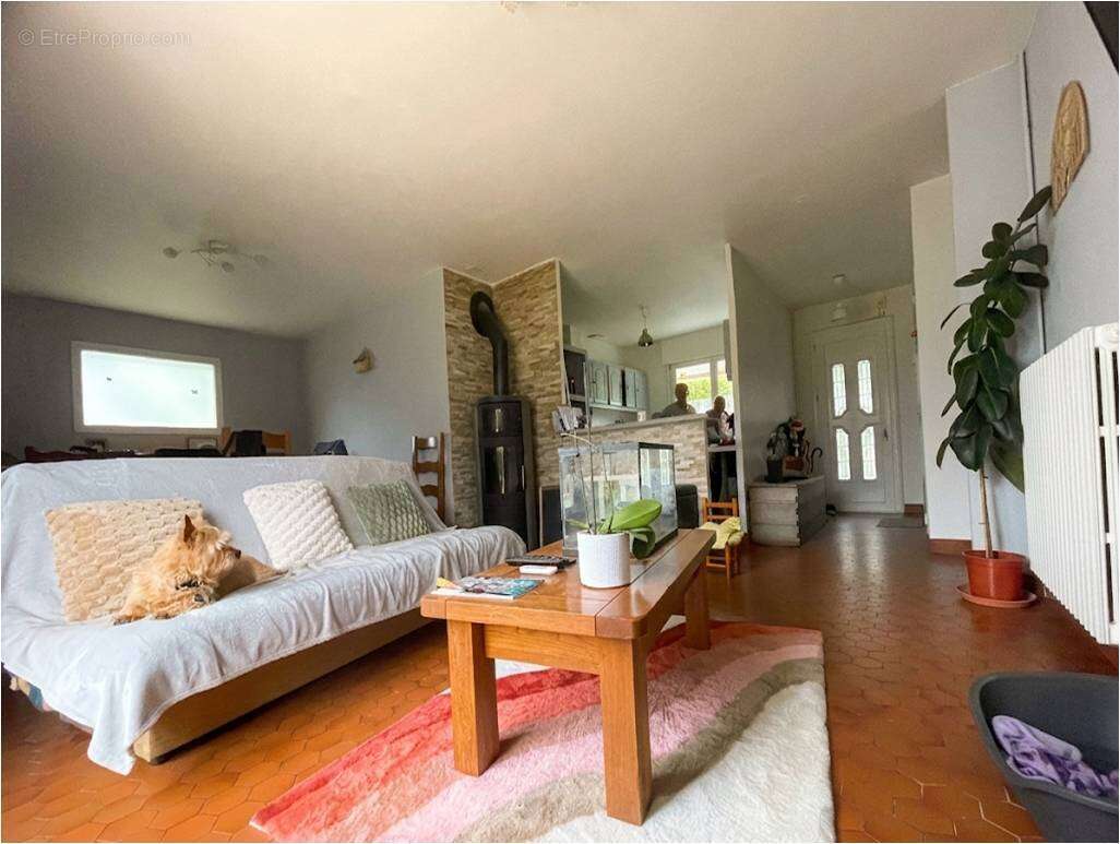 Maison à SAINT-SEBASTIEN-SUR-LOIRE