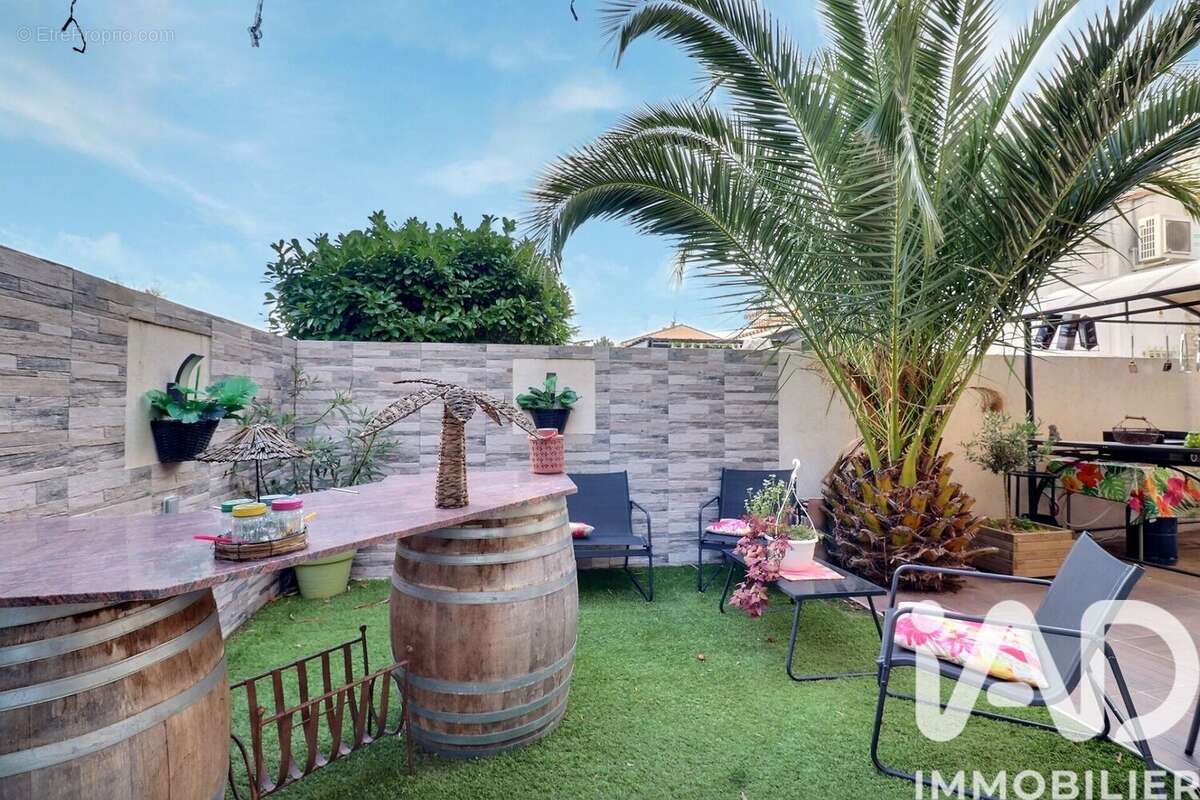 Photo 8 - Maison à SAINT-MITRE-LES-REMPARTS