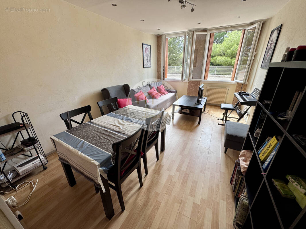 Appartement à MARSEILLE-9E