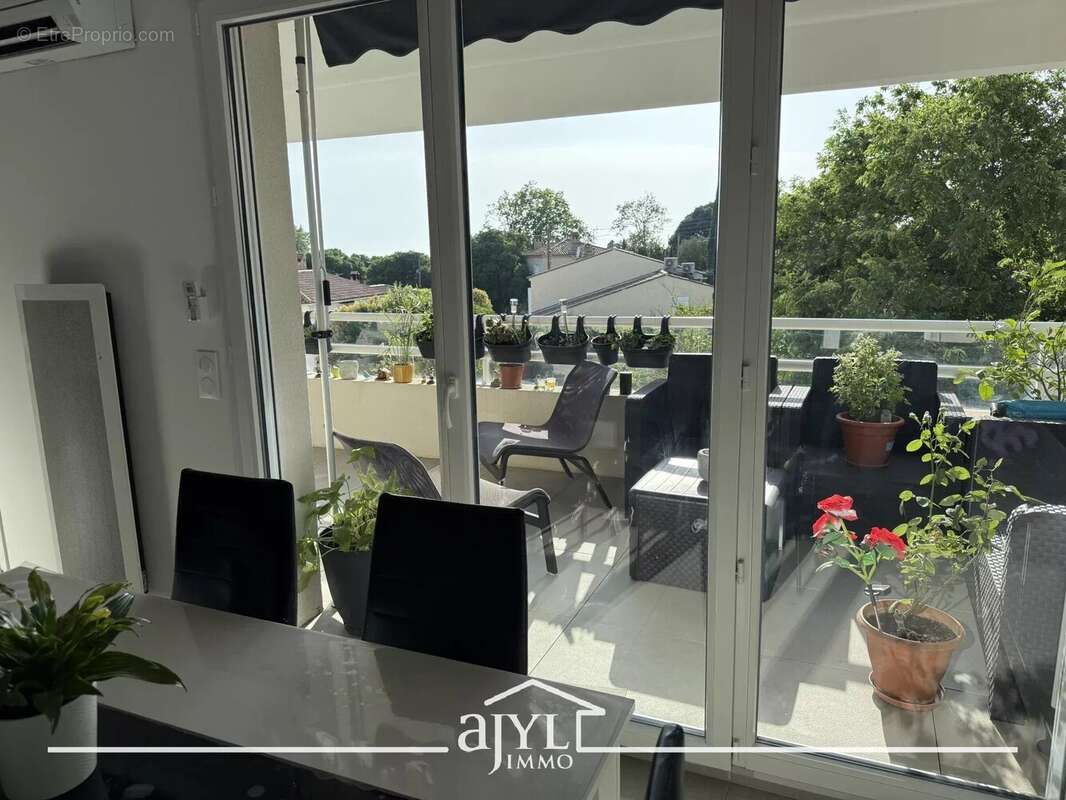 Appartement à MARSEILLE-12E