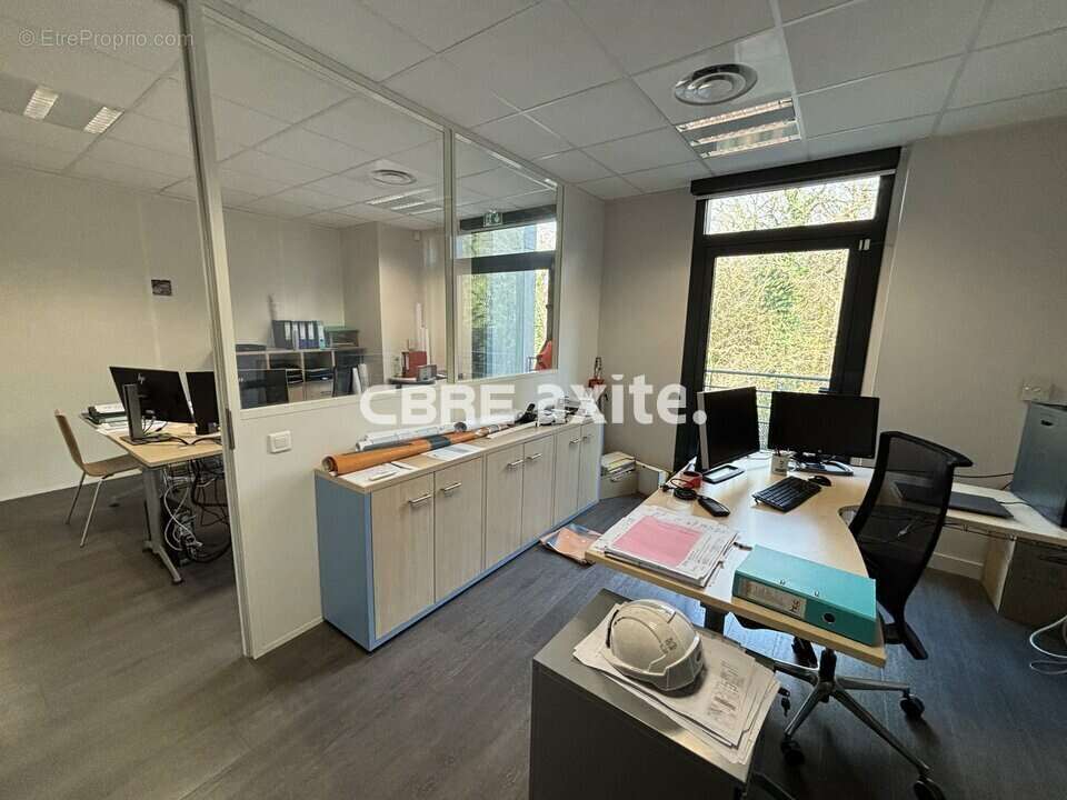 Commerce 234 m² à Chavanod  - photo 7