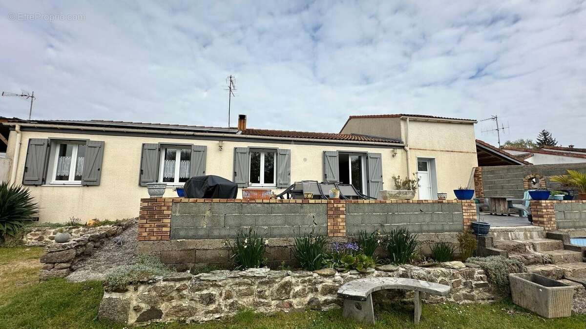 Maison à LA BRUFFIERE
