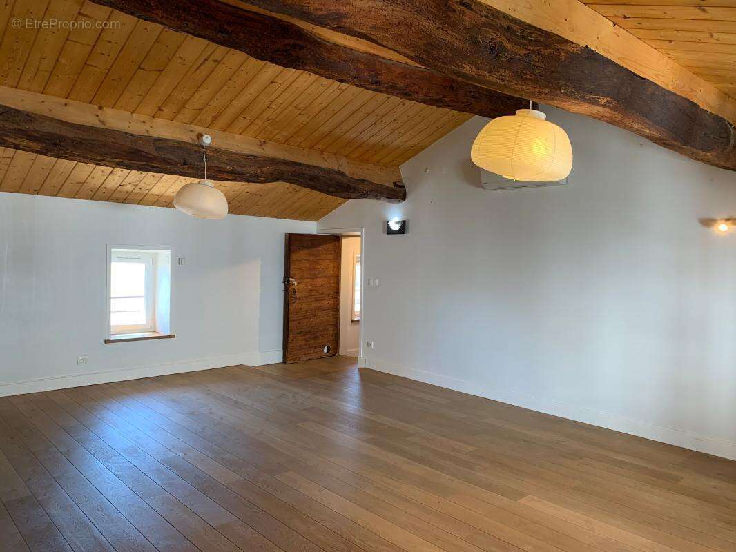 Maison à FONTAINES-SUR-SAONE