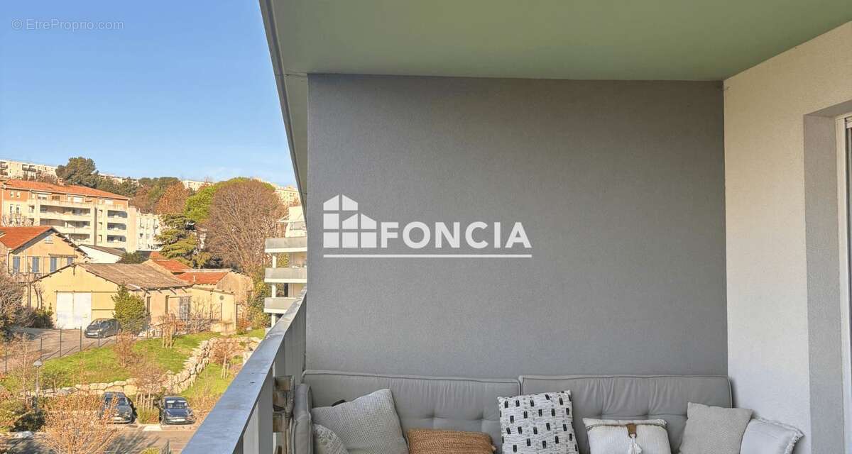 Appartement à MARSEILLE-12E