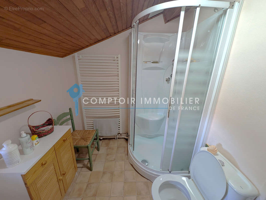 Dépt. 07 -  A VENDRE à COUCOURON - Maison de 131 m2 avec garage et jardin - Parcelle de 670 m2 - photo 9