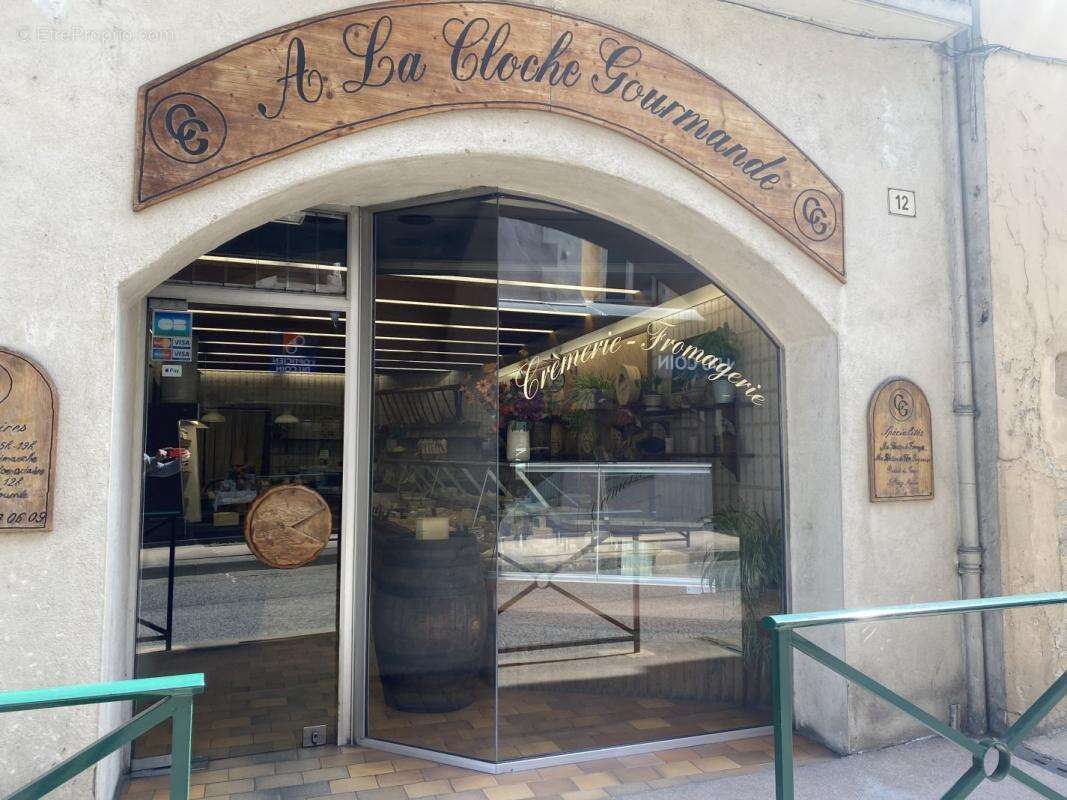 Commerce à LE PONT-DE-BEAUVOISIN