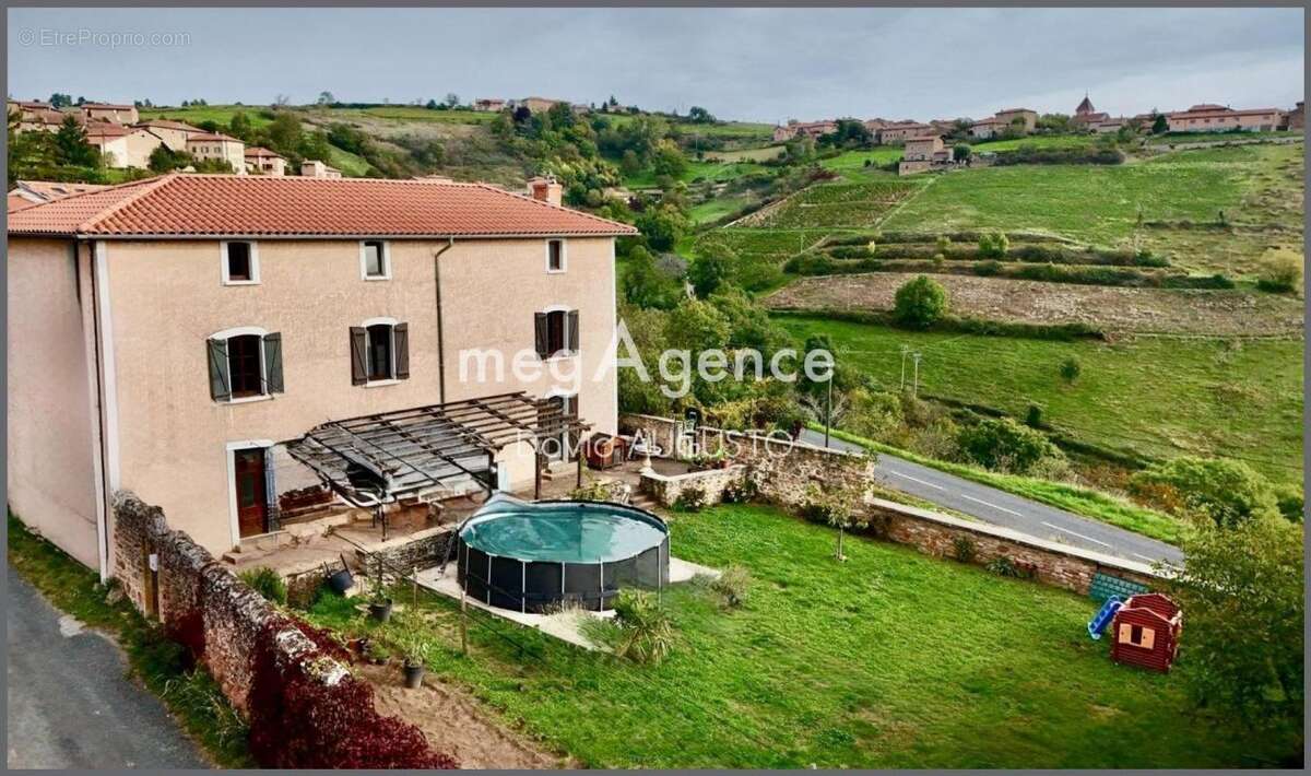 Maison à SAINTE-PAULE