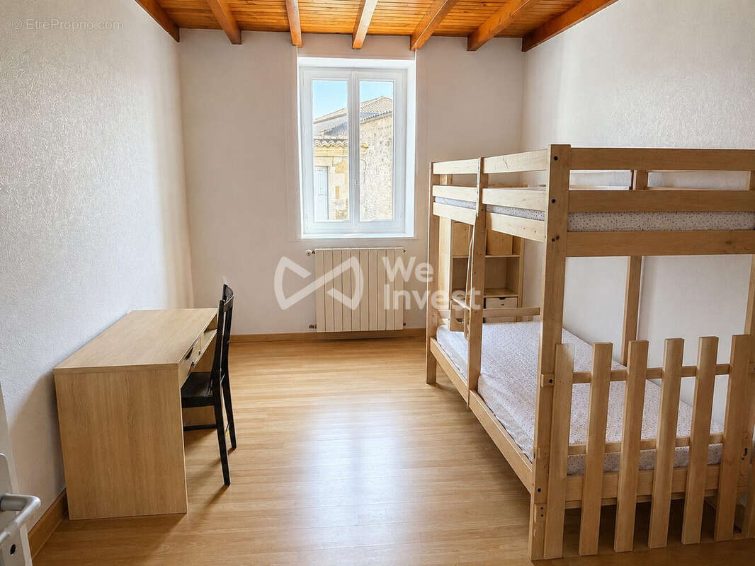 Maison 165 m² à Nancras  - photo 8