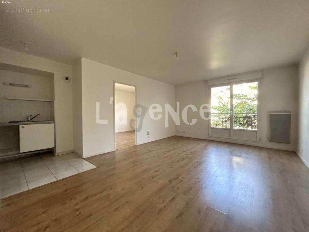 Appartement à CLAYE-SOUILLY