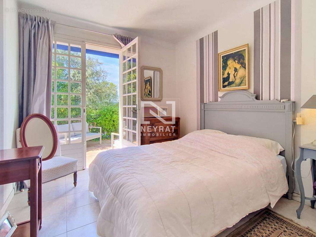 Maison de plain pied 3 chambres, piscine, grand terrain - photo 11