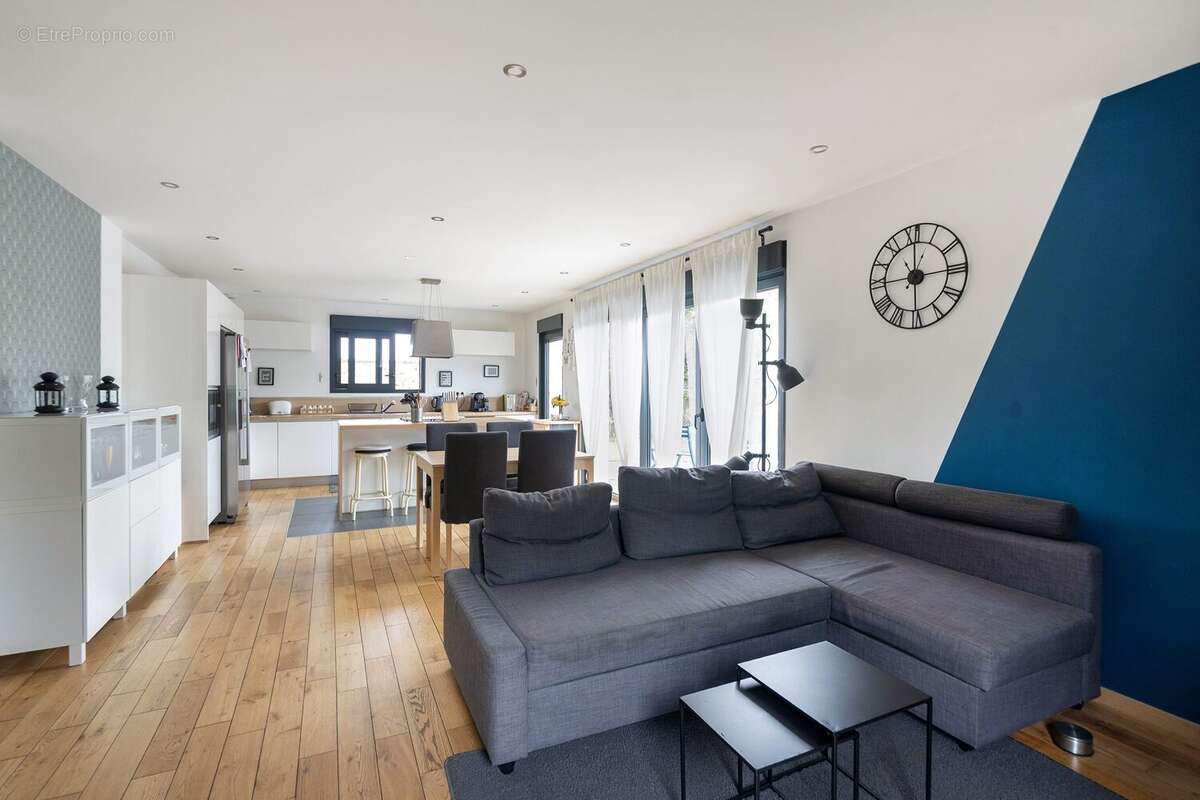 Maison à LEUVILLE-SUR-ORGE