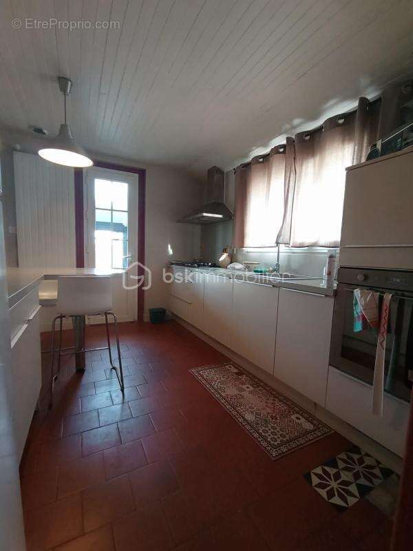 Maison de caractère R+1 de 166m² - photo 9