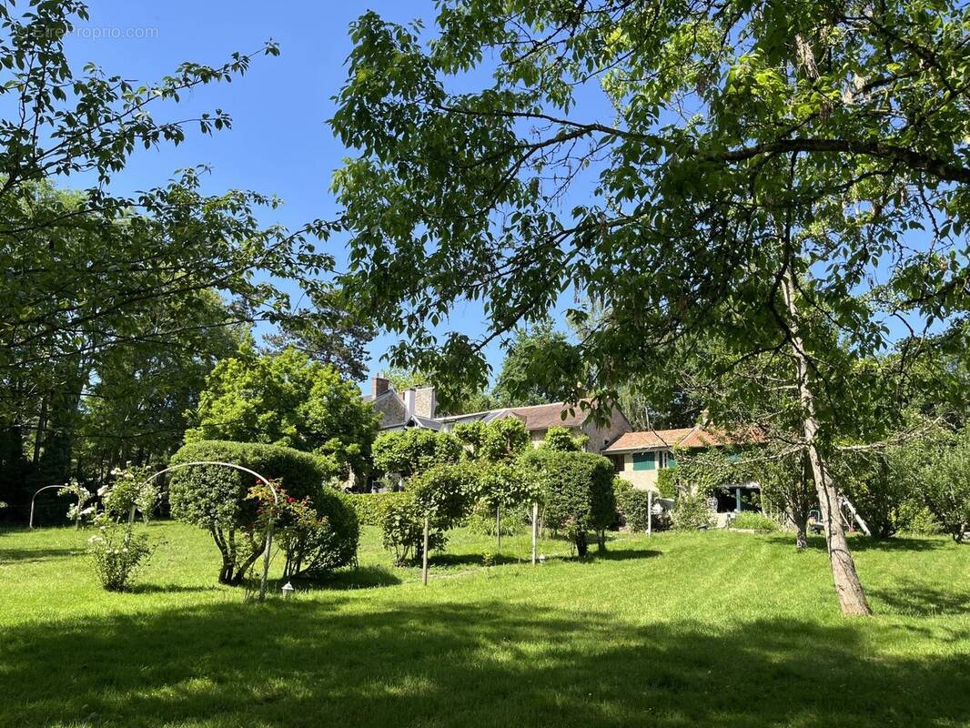 Maison à SENLISSE