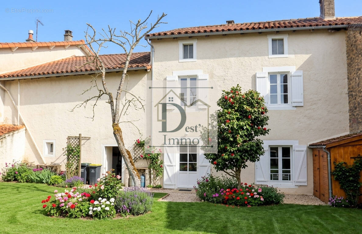 Maison à CHASSENON