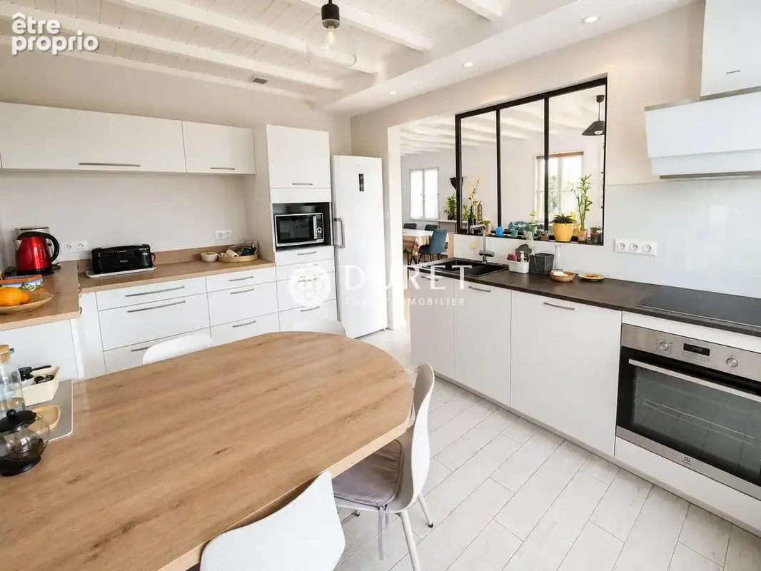 Maison 7 pièces 140 m² à vendre à La Roche-Sur-Yon (85000) - photo 5