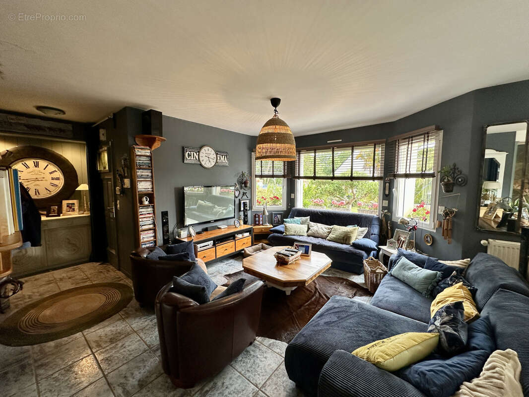 Maison à PLOUGRESCANT