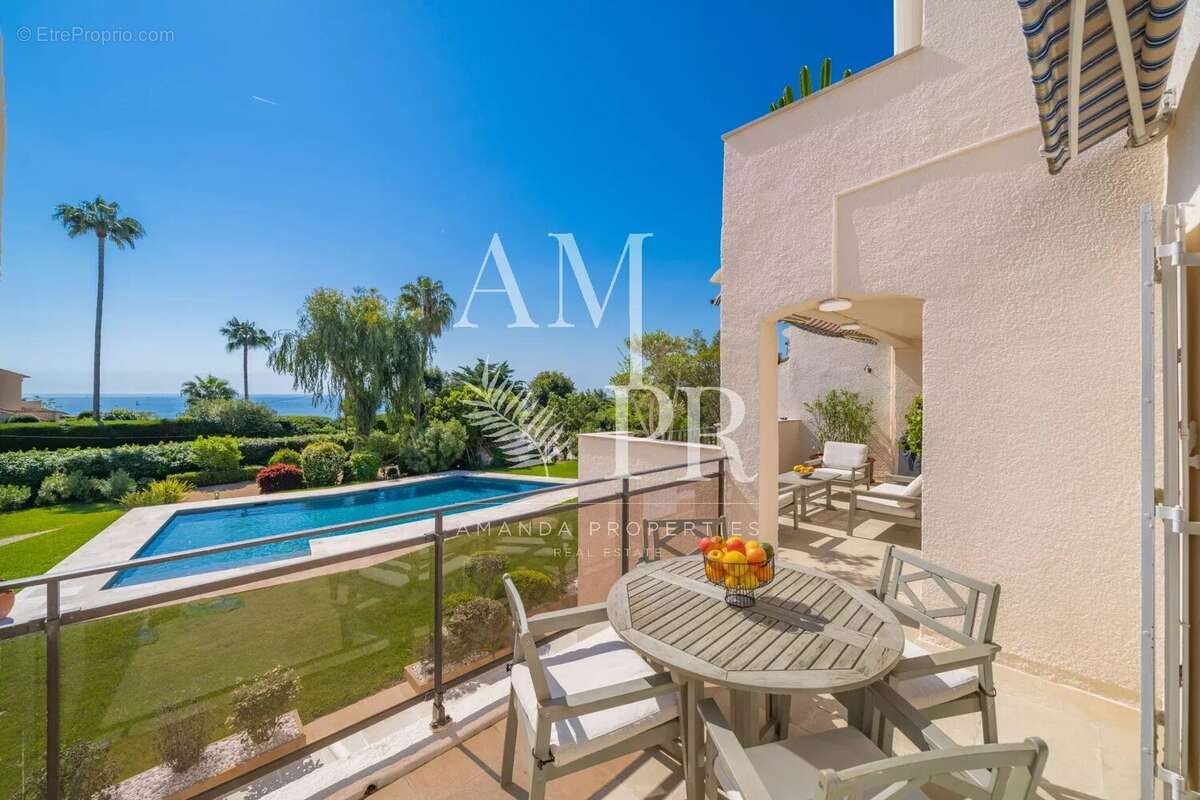 Cannes Californie – Élégance Contemporaine et Vue Mer d’Exception dans un Domaine Privé - photo 30