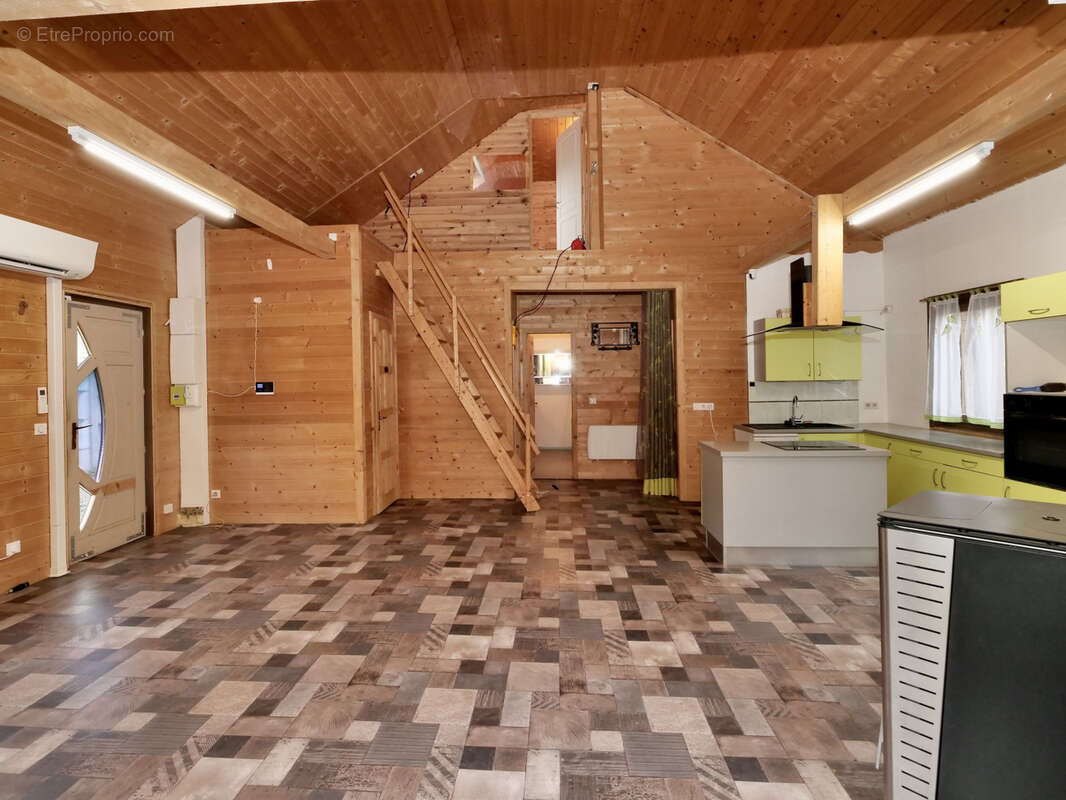 Maison à VILLEBLEVIN